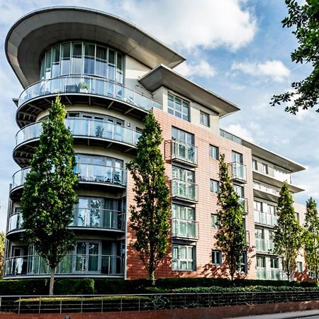 The Cedar Suite Woking Exteriér fotografie